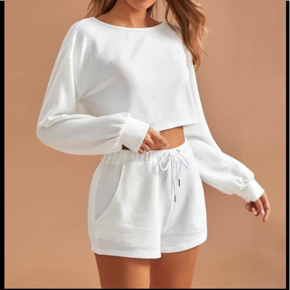 Drop Shoulder Crop Top & Short Pajama set - Picture 4 of 5
